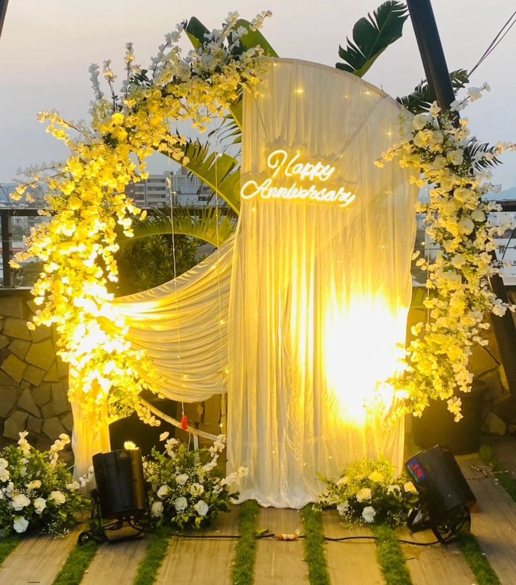 Anniversary Decorations 18